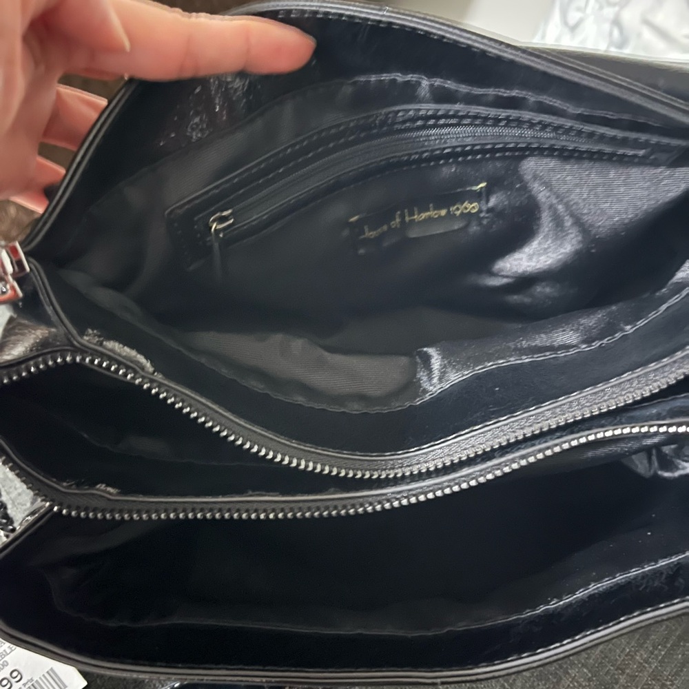 House of Harlow Patent Vegan Leather Bag - Picture 5 of 9